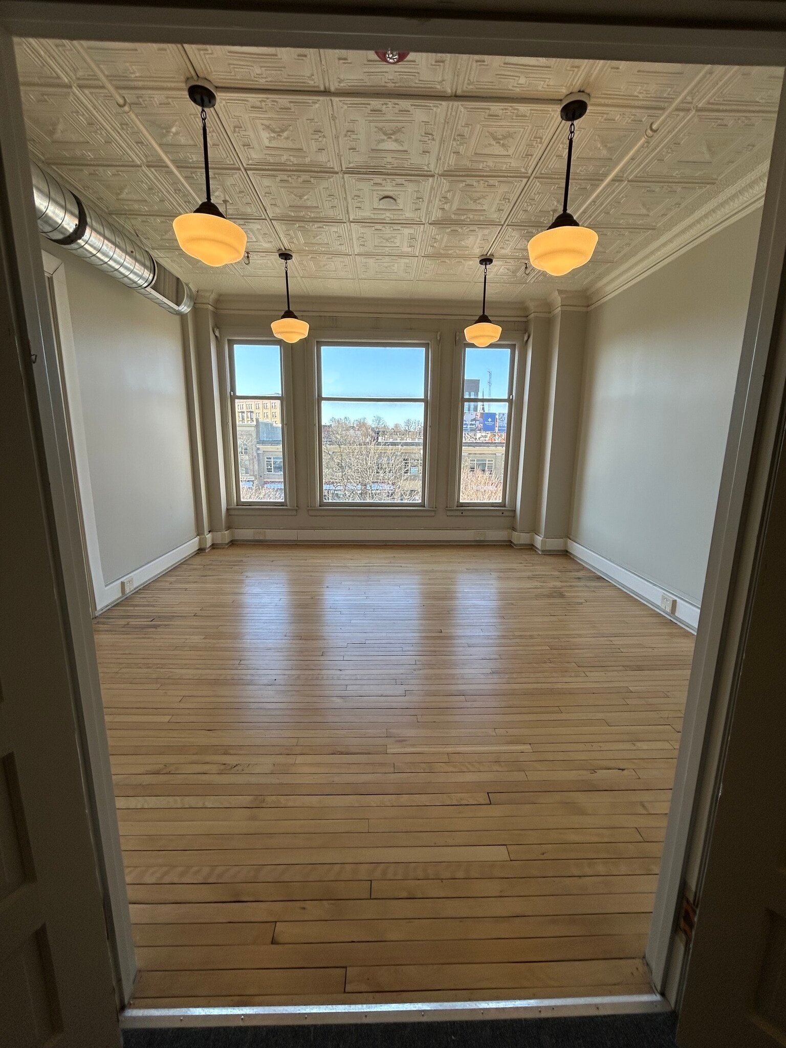 89-99 Public Sq, Watertown, NY for lease Interior Photo- Image 1 of 6