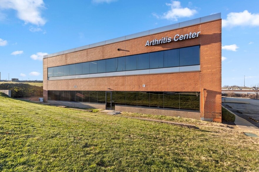 3440 DePaul Ln, Bridgeton, MO for lease - Building Photo - Image 3 of 5