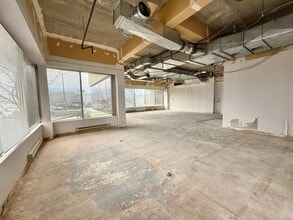 1550 Rue Ampère, Boucherville, QC à louer Photo intérieure- Image 2 de 5