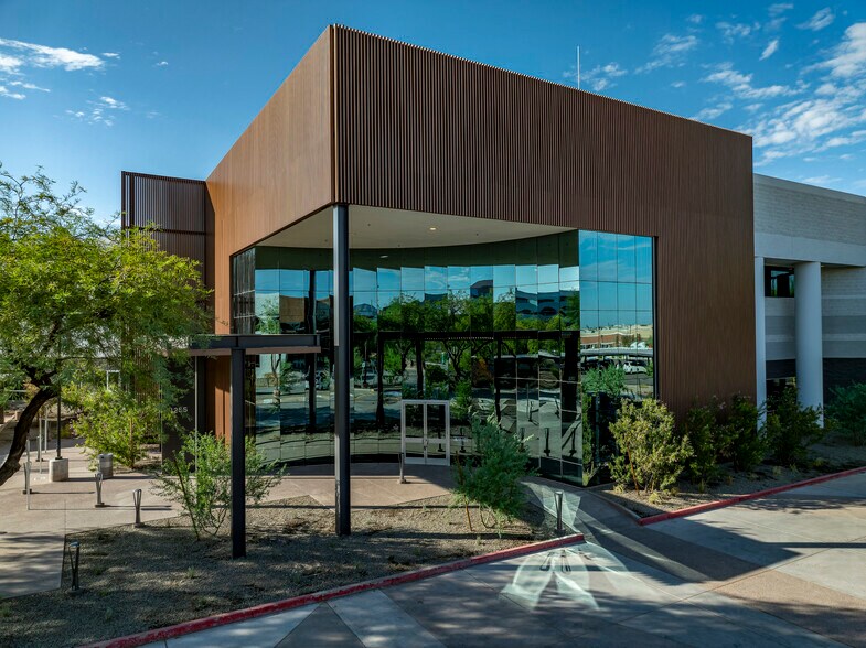 1255 W Washington St, Tempe, AZ à vendre - Photo du bâtiment - Image 1 de 14