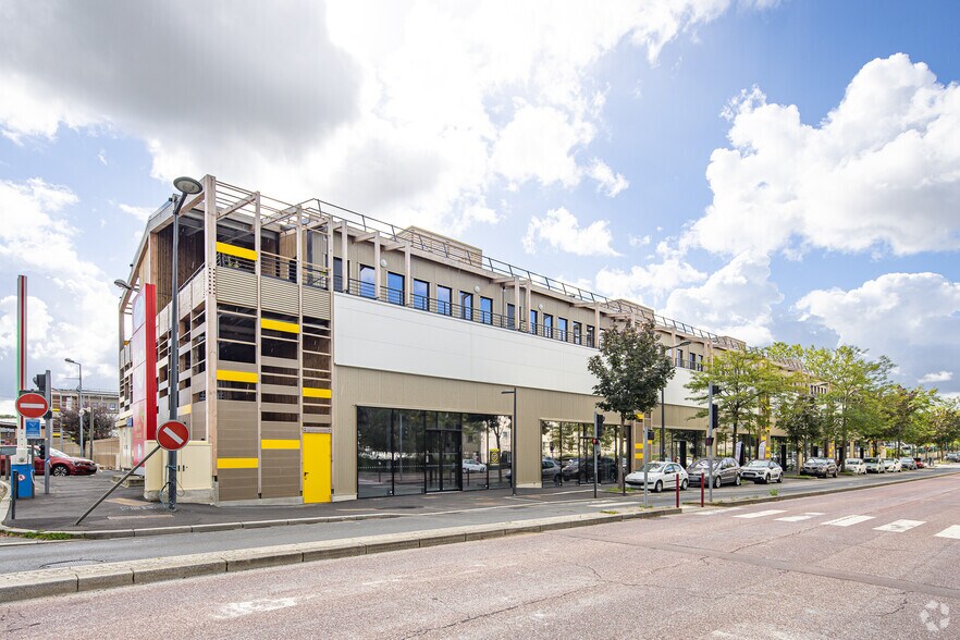 Flex dans Fresnes à louer - Photo du bâtiment - Image 2 de 3