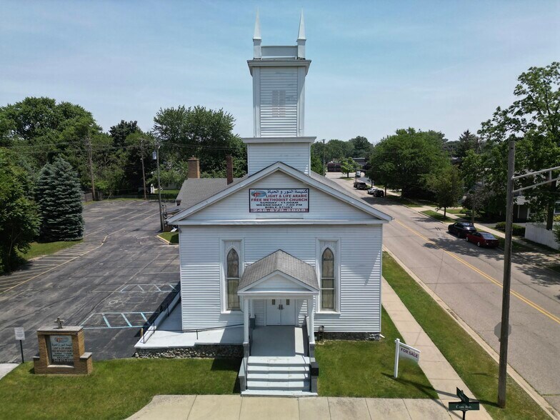 45504 Cass Ave, Utica, MI à vendre - Photo du bâtiment - Image 2 de 61