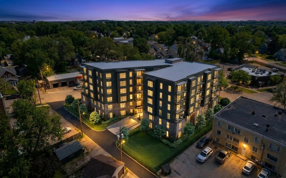 3700 Minnehaha Ave, Minneapolis, MN à vendre - Photo du bâtiment - Image 2 de 9