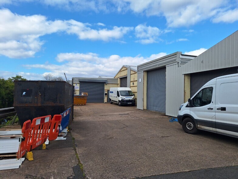 Wharfside Business Ardath Road Kings Norton Road, Birmingham à louer - Photo du bâtiment - Image 2 de 12