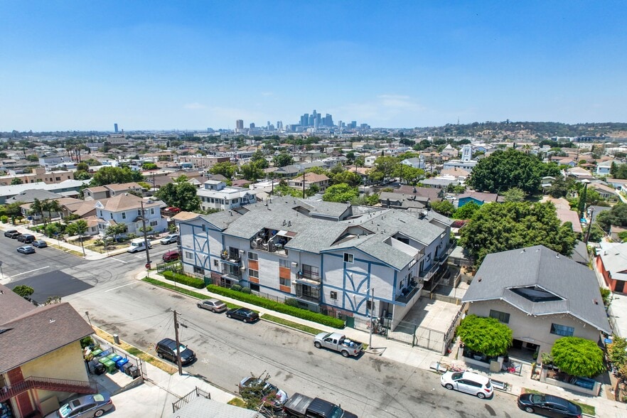 2505 Hancock St, Los Angeles, CA for sale - Building Photo - Image 2 of 16