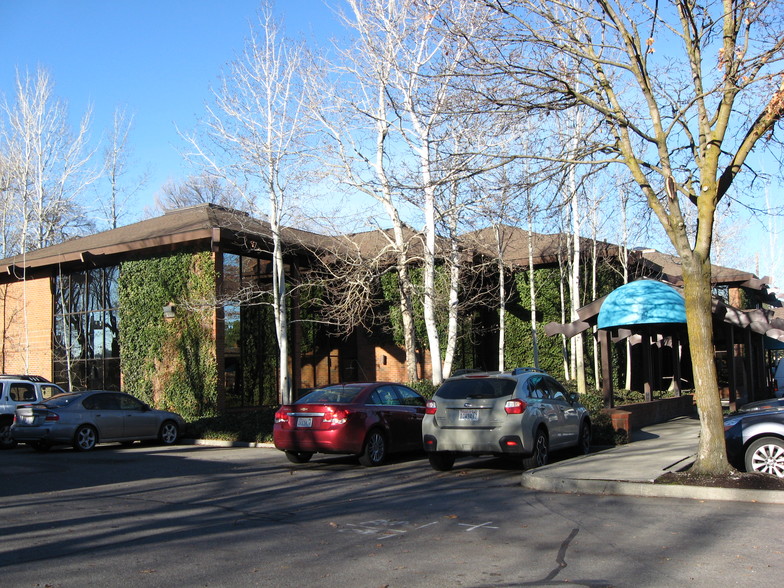 104 S Freya St, Spokane, WA for lease - Building Photo - Image 3 of 3