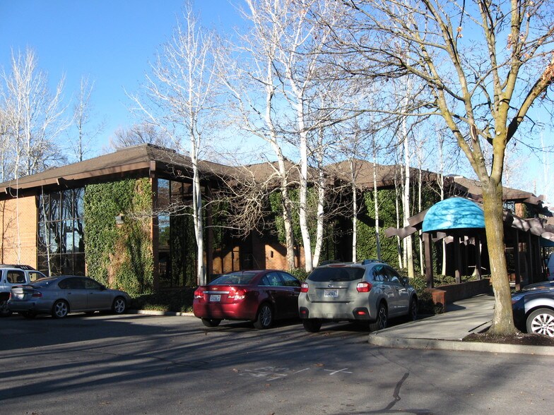 104 S Freya St, Spokane, WA à louer - Photo du bâtiment - Image 3 de 3
