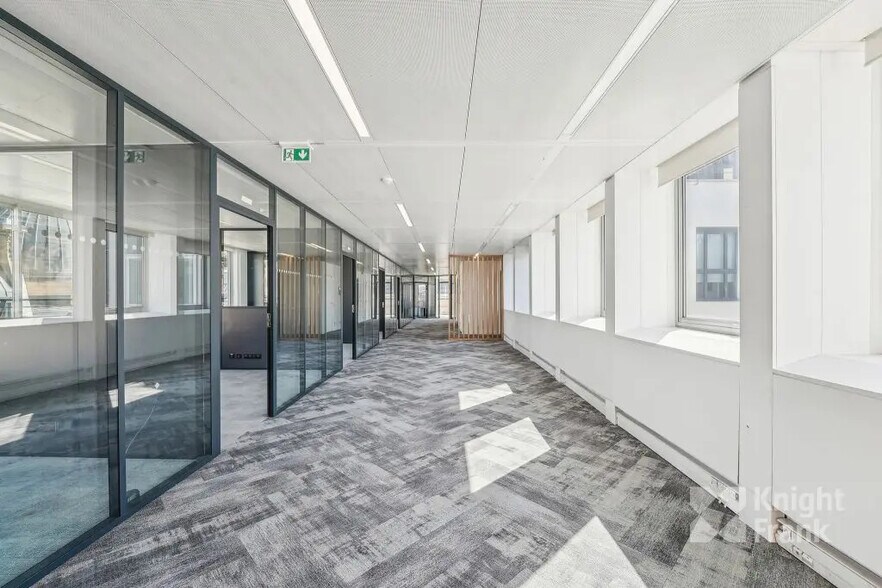 37 Rue De La Victoire, Paris for lease - Building Photo - Image 2 of 13