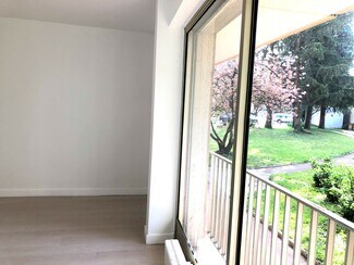 Plus de détails pour 46 Bis Rue Commandant Charcot, Lyon - Local d'activités à louer