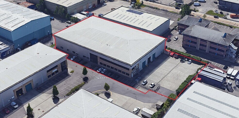 Fleming Way, Crawley à louer - Photo du bâtiment - Image 2 de 9