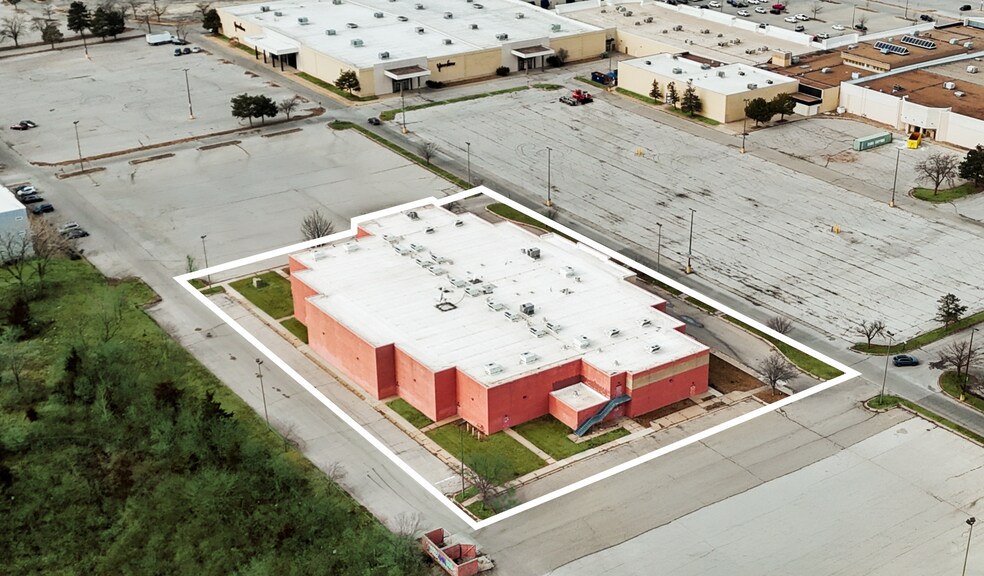 6720 SE 14th St, Des Moines, IA for sale - Building Photo - Image 1 of 4