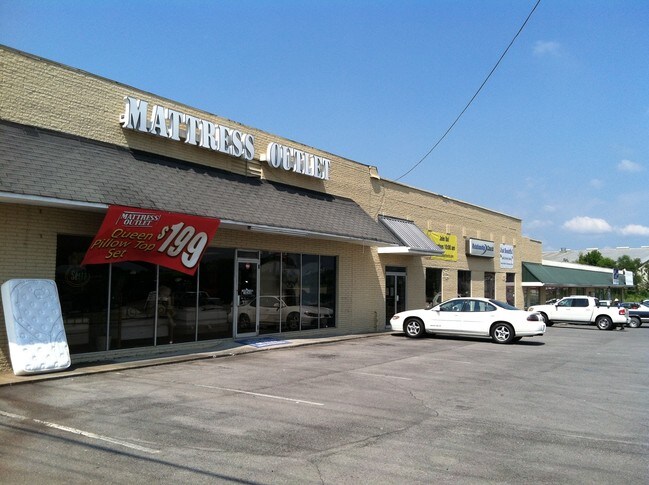 Plus de détails pour 1401-1405 Cleveland Hwy, Dalton, GA - Commerce de détail à louer