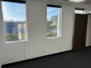 1653-1679 E 28th St, Signal Hill, CA à louer Photo intérieure- Image 2 de 8