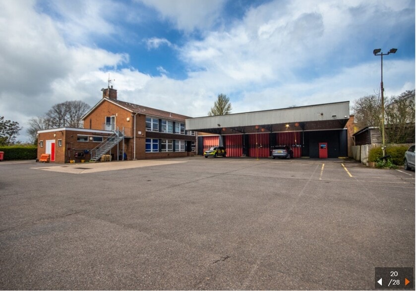 Povey Cross Rd, Horley à vendre - Photo du bâtiment - Image 3 de 20