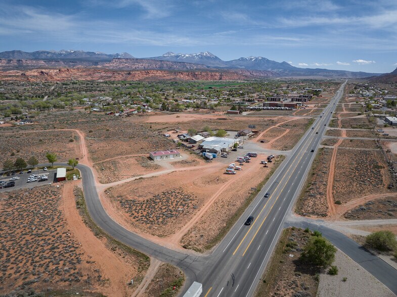 2302 Resource Blvd, Moab, UT à vendre - Photo du bâtiment - Image 2 de 32