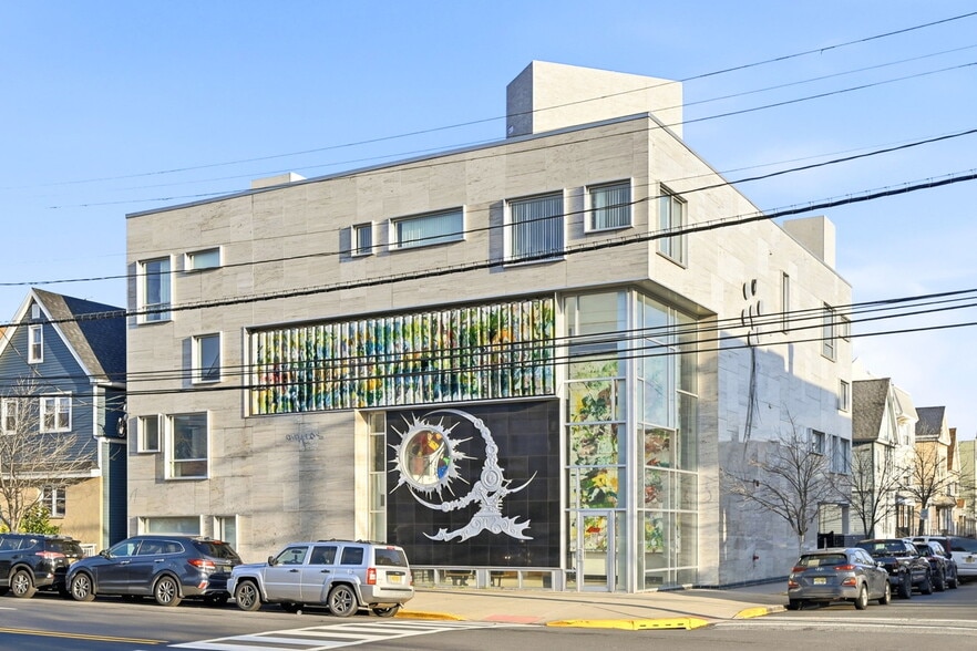 354 Avenue C, Bayonne, NJ for sale - Building Photo - Image 2 of 46