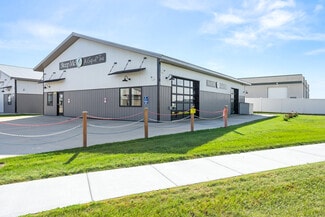 Plus de détails pour 5498 51st Ave S, Fargo, ND - Commerce de détail à vendre