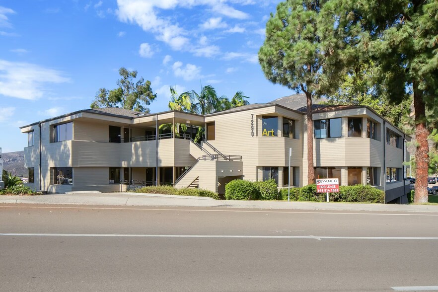 7290 Navajo Rd, San Diego, CA à louer - Photo du bâtiment - Image 1 de 13