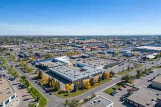 3033 34th Ave NE, Calgary, AB - Aerial map view - Image1
