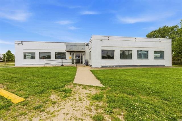 4415 N Broadway Ave, Muncie, IN for lease - Building Photo - Image 2 of 23