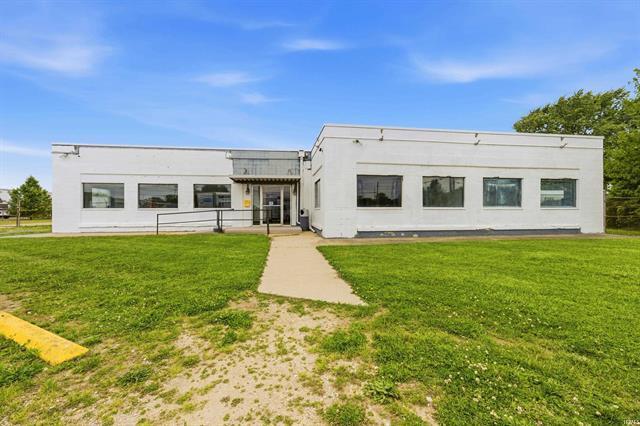 4415 N Broadway Ave, Muncie, IN à louer - Photo du bâtiment - Image 2 de 23