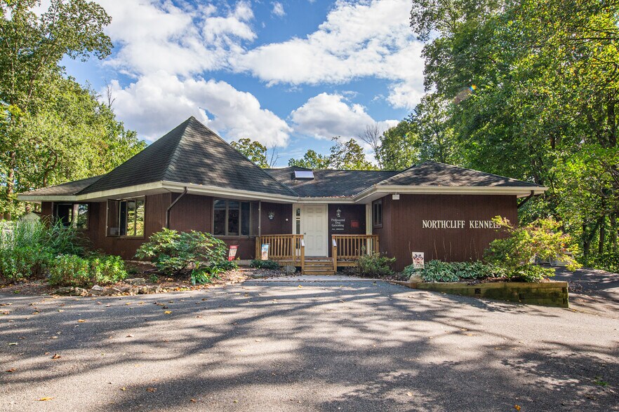 40 Brighton Rd, Andover, NJ à vendre - Photo du bâtiment - Image 2 de 45