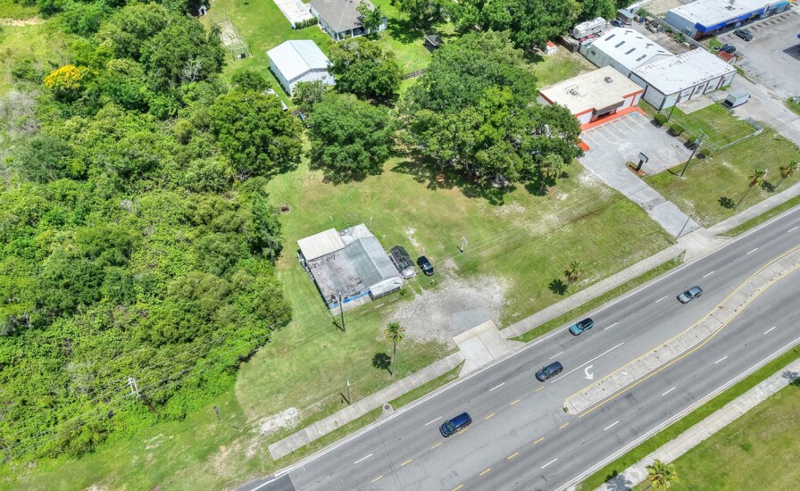 1575 N Church Ave, Mulberry, FL à vendre - Photo du bâtiment - Image 2 de 4