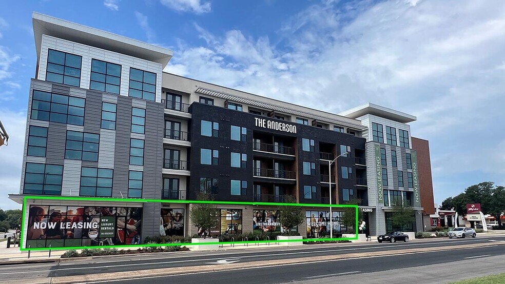 2711 W Anderson Ln, Austin, TX for lease - Primary Photo - Image 1 of 5