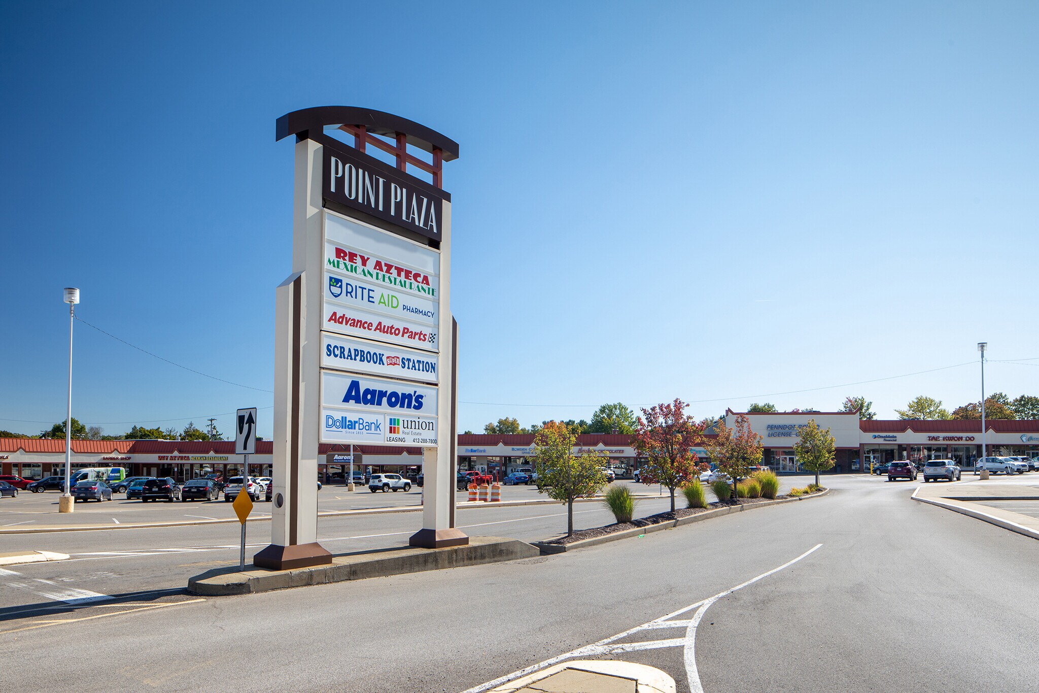 120-180 Point Plz, Butler, PA for lease Primary Photo- Image 1 of 15