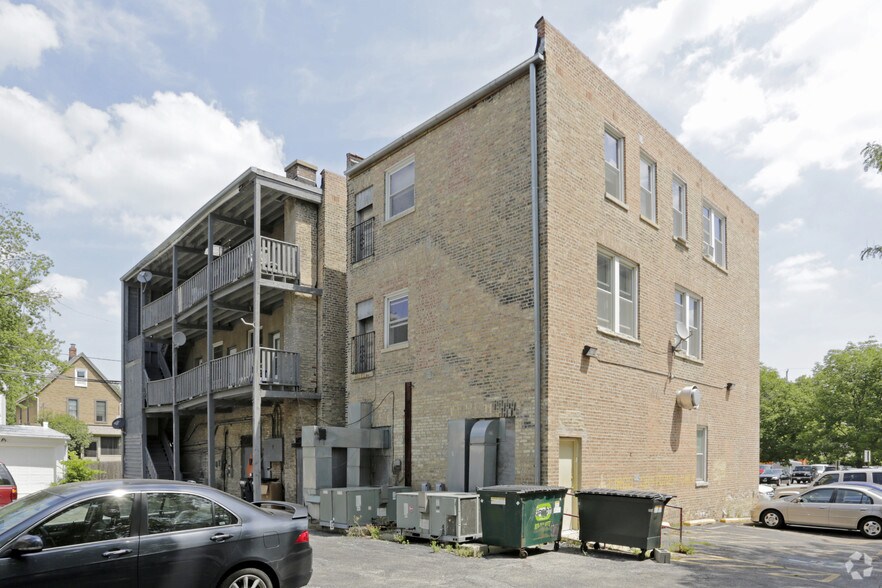 1934 Maple Ave, Evanston, IL à louer - Photo du bâtiment - Image 2 de 3