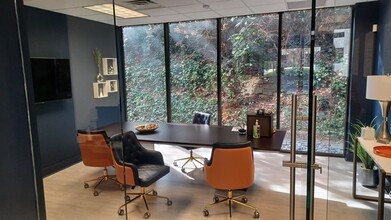 2550 Heritage Ct, Atlanta, GA for lease Interior Photo- Image 2 of 4