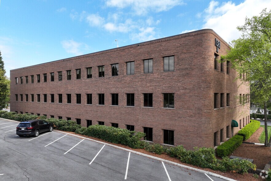 1381 Old Mill Cir, Winston-Salem, NC à louer - Photo principale - Image 1 de 8