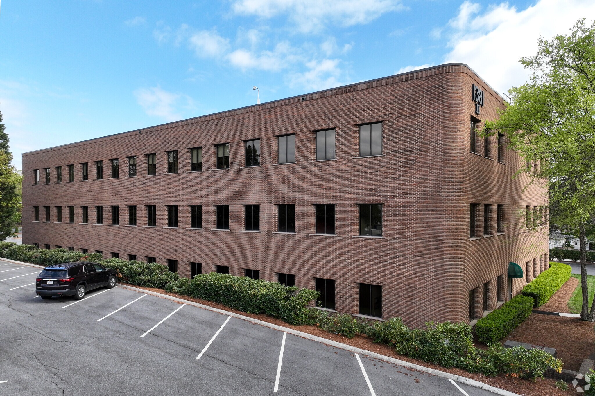 1381 Old Mill Cir, Winston-Salem, NC for lease Primary Photo- Image 1 of 9