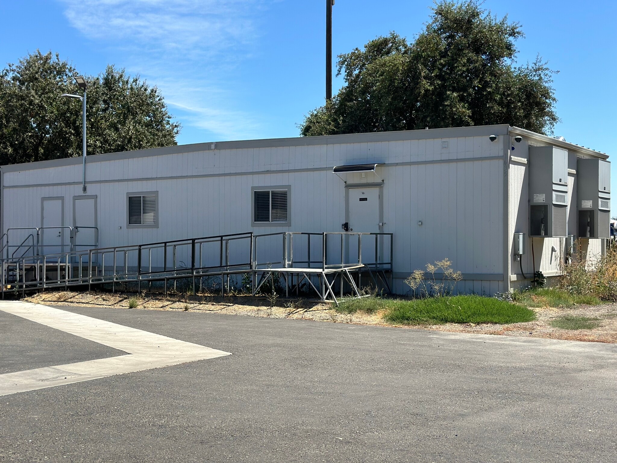 1635 Cebrian St, West Sacramento, CA à louer Photo du bâtiment- Image 1 de 10