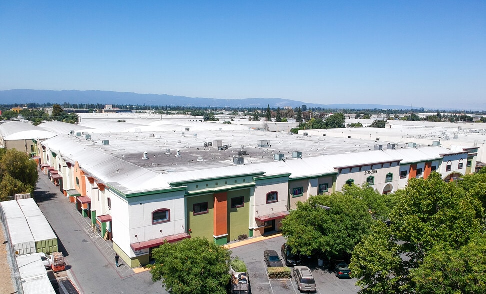 2121-2159 S 10th St, San Jose, CA à vendre - Photo du bâtiment - Image 2 de 23