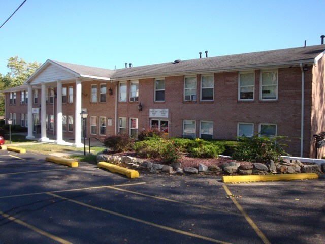 Plus de détails pour 5925 N Main St, Dayton, OH - Bureau à louer