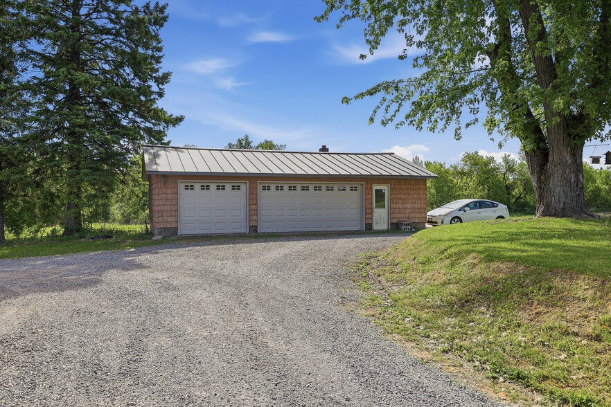 9523 River Rd, Amherst, WI à vendre - Photo du bâtiment - Image 2 de 22