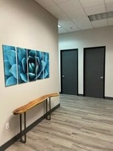 16843 N 31st Ave, Phoenix, AZ for lease Interior Photo- Image 2 of 8