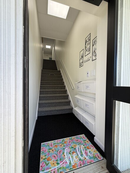 470 Ridgedale Ave, East Hanover, NJ à louer - Photo du bâtiment - Image 3 de 12
