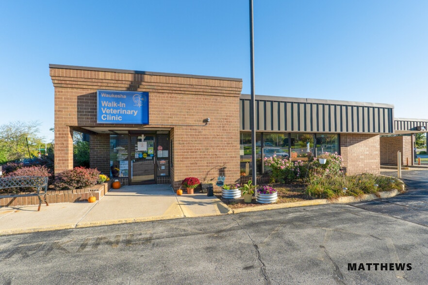 MVP Portfolio | 1 Property Left | $950K portfolio of 3 properties for sale on LoopNet.ca - Building Photo - Image 2 of 4