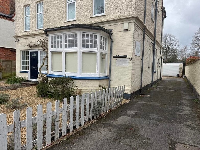 9 Crescent Rd, Wokingham for lease - Primary Photo - Image 1 of 1