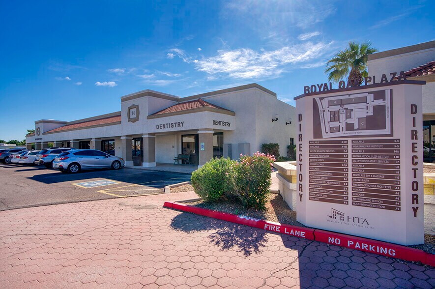 13203 N 103rd Ave, Sun City, AZ à louer - Photo du bâtiment - Image 3 de 8