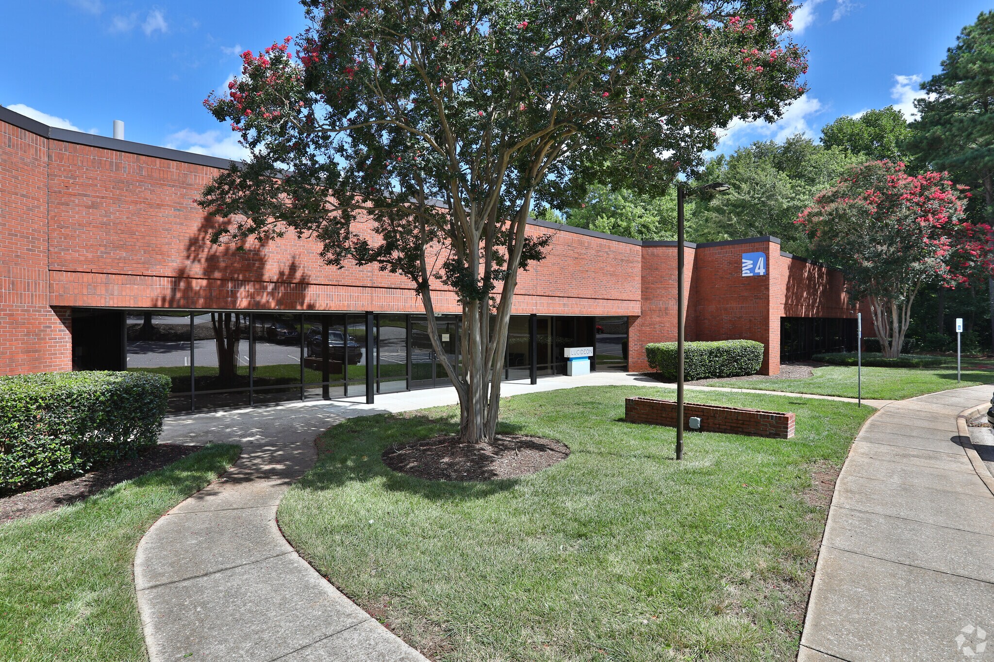 1 Marcus Dr, Greenville, SC à louer Photo du bâtiment- Image 1 de 2