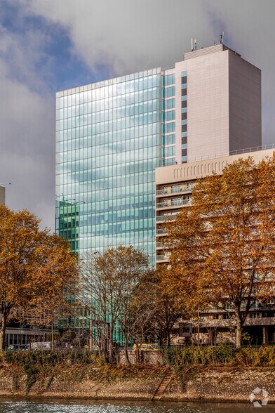 52-54 Quai De Dion Bouton, Puteaux à louer - Photo du bâtiment - Image 3 de 8