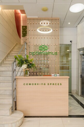 Plus de détails pour Calle de Ulises, 87, Madrid - Coworking à louer