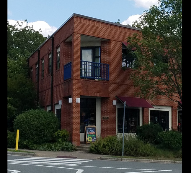 212 W Main St, Carrboro, NC for lease - Building Photo - Image 2 of 3