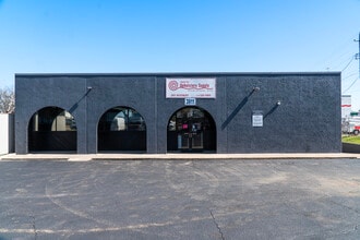 3911 Woodbury Dr, Austin, TX for sale Building Photo- Image 1 of 9