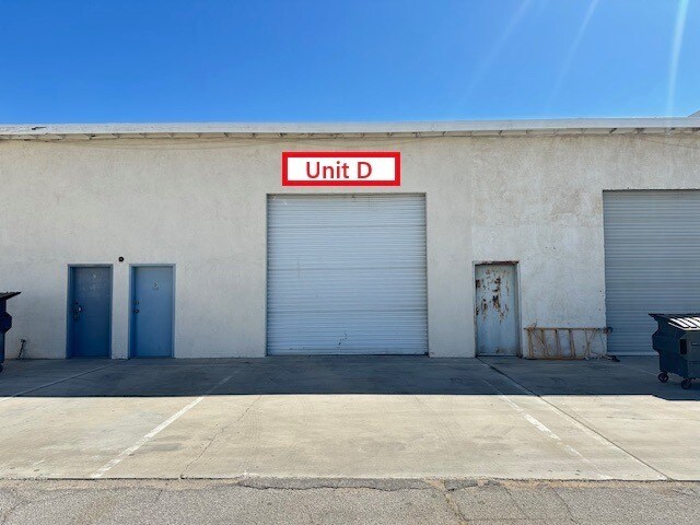 13580 Nomwaket Rd, Apple Valley, CA à louer - Photo du bâtiment - Image 2 de 8