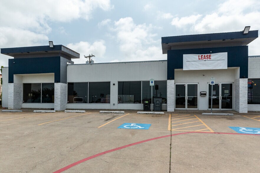 1600 N Interstate 35 E, Lancaster, TX à louer - Photo du bâtiment - Image 3 de 24