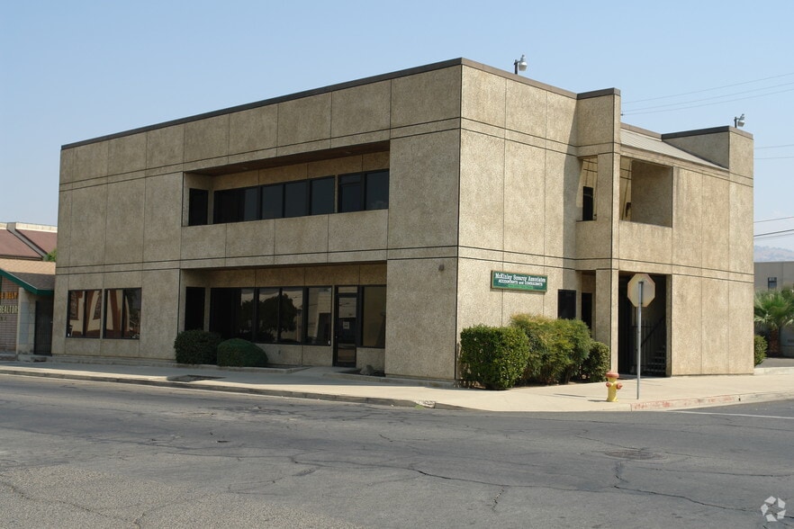 108 E Mill Ave, Porterville, CA for lease - Primary Photo - Image 2 of 16